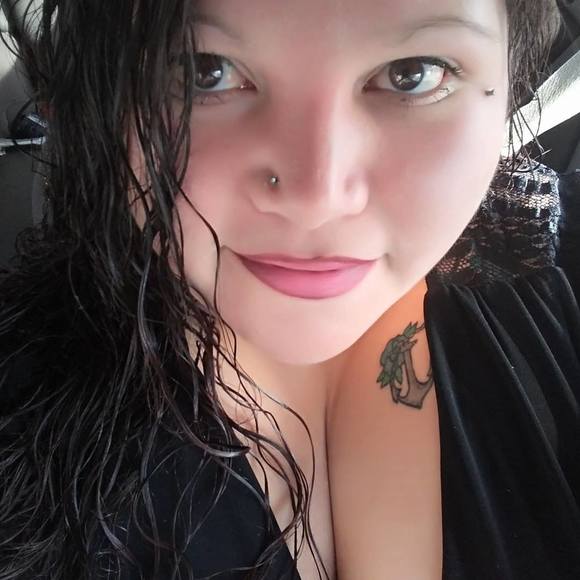 Meet your Posher, Desiree - Picture 1 of 1